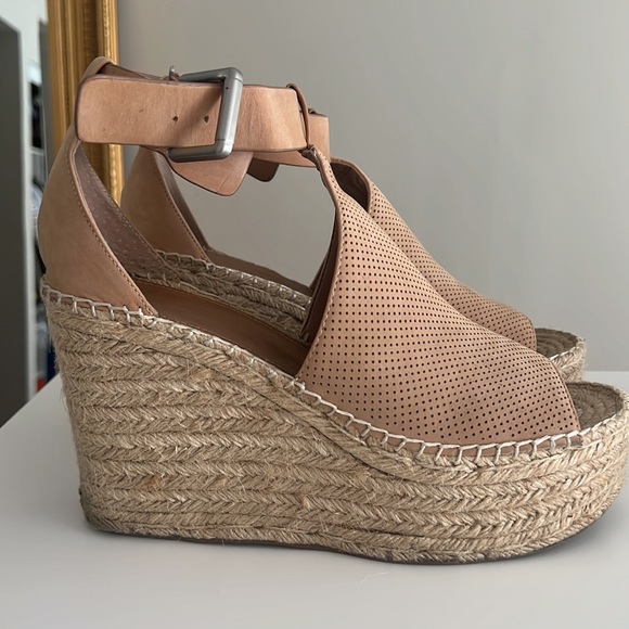 Marc Fisher Espadrilles Wedges - Picture 3 of 5